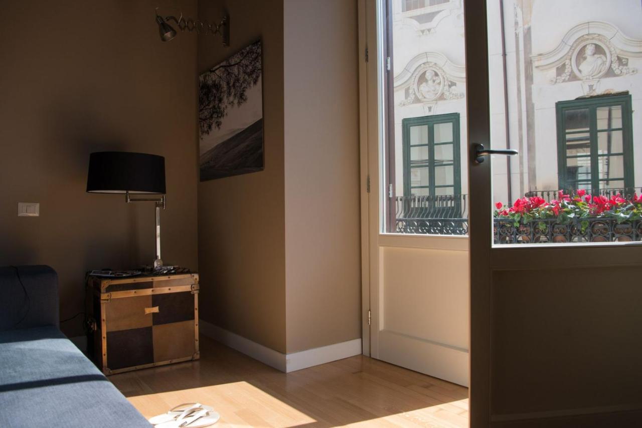 Gioeni Suites - Charming Loft Palermo Luaran gambar