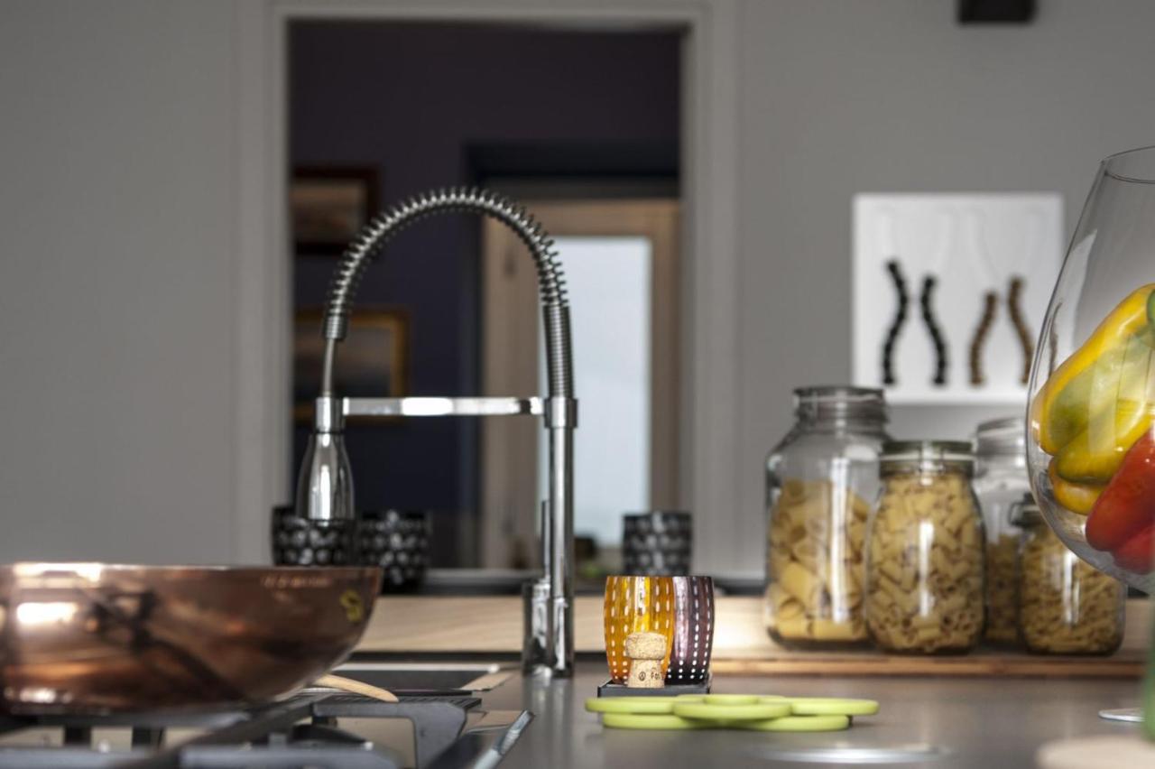 Gioeni Suites - Charming Loft Palermo Luaran gambar